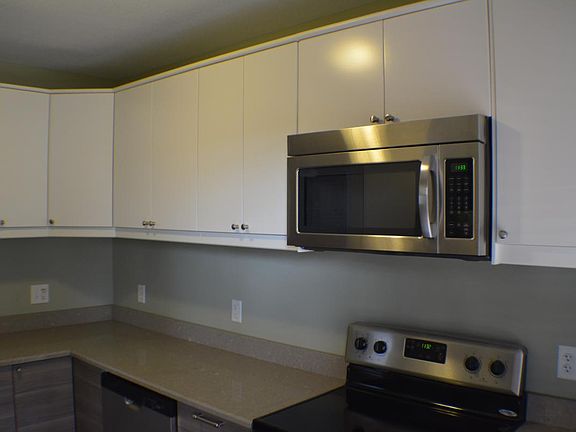 4th image of 3923 Central St APT 2N