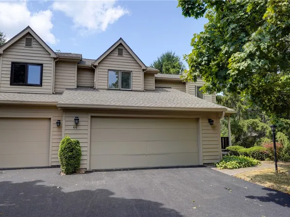 44 Colonial Cir, Fairport, NY 14450