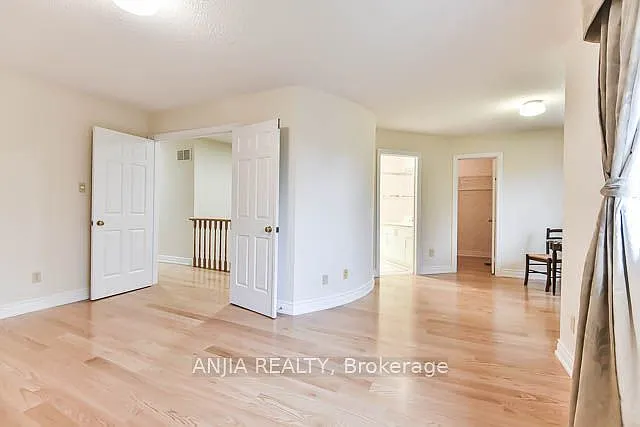 11 Berkeley Ct — Photo 12