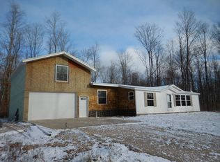 5024 Aldrich Rd, Manistique, MI 49854
