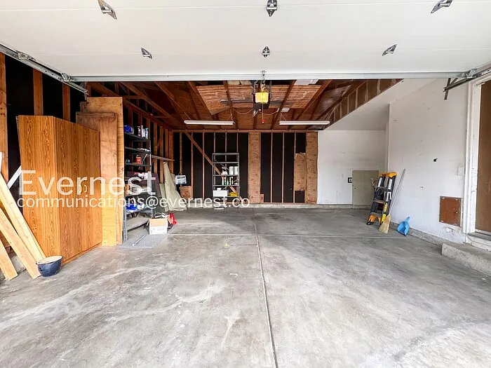 9225 Clermont Dr — Photo 24