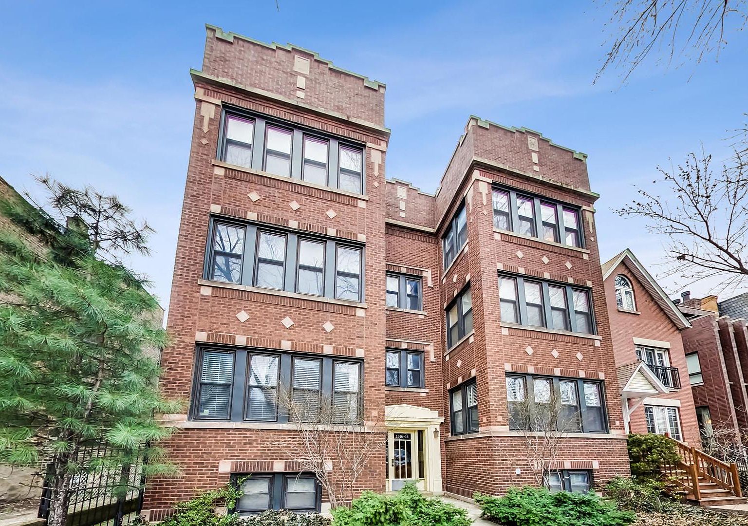 1514 W Byron St #2E, Chicago, IL 60613 | Zillow