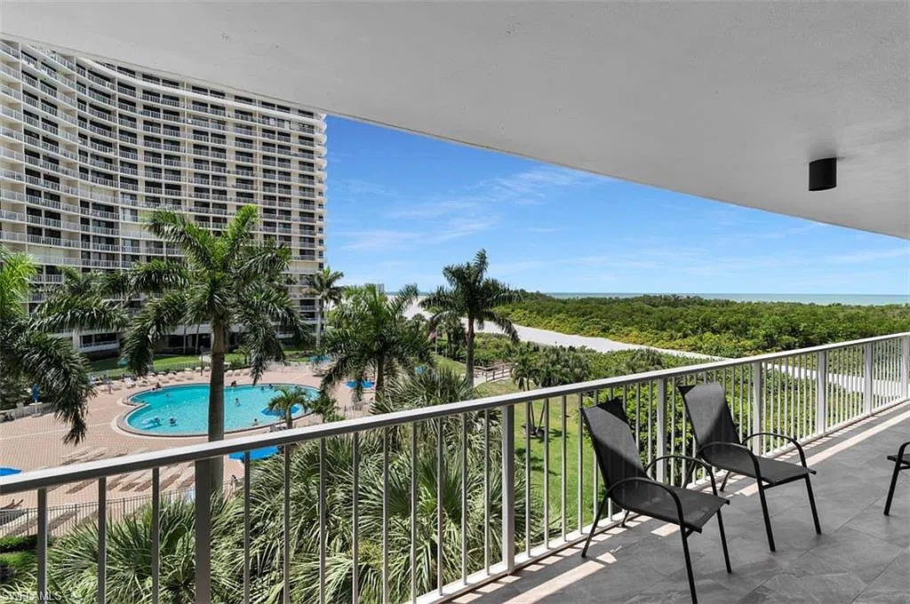 2 bed, 2.0 bath, 1010 sqft, $4,150 — Photo 1