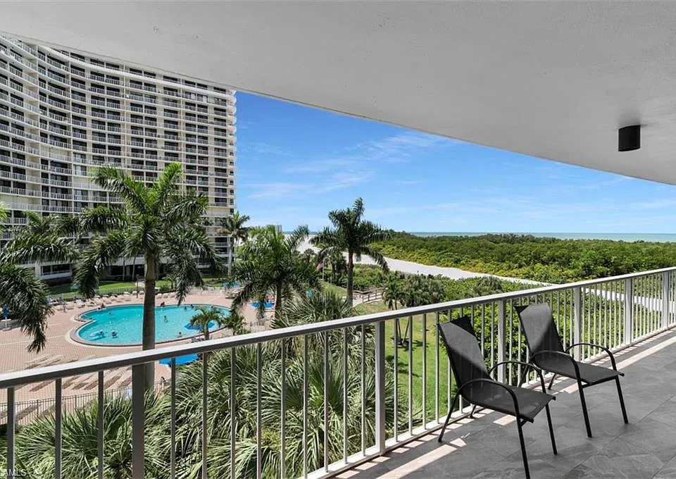 440 Seaview Ct #409