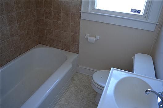 5th image of 1616 Elwood Ave