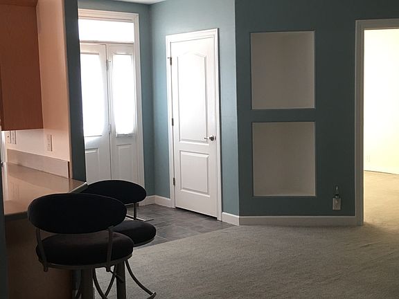 3rd image of 826 S Cowan Ave