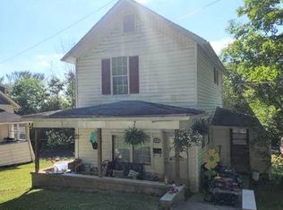 188 S 6th Ave, Clarion, PA 16214
