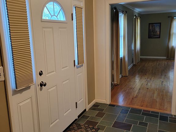 5th image of 802 Wedgewood Dr