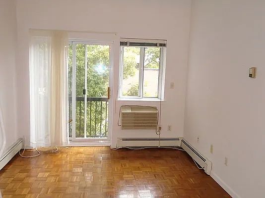 1st image of 7537 113th St APT 3R