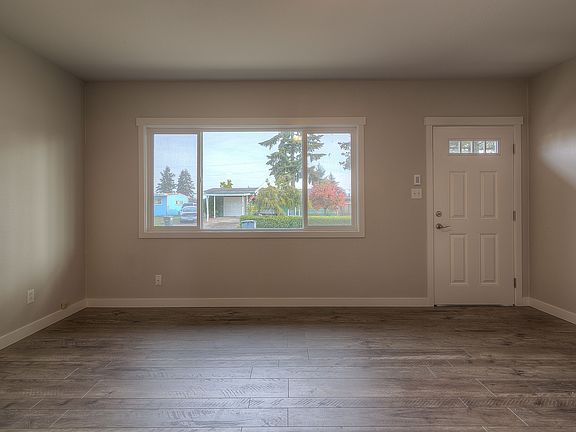 4th image of 5118 Diamond Blvd SW