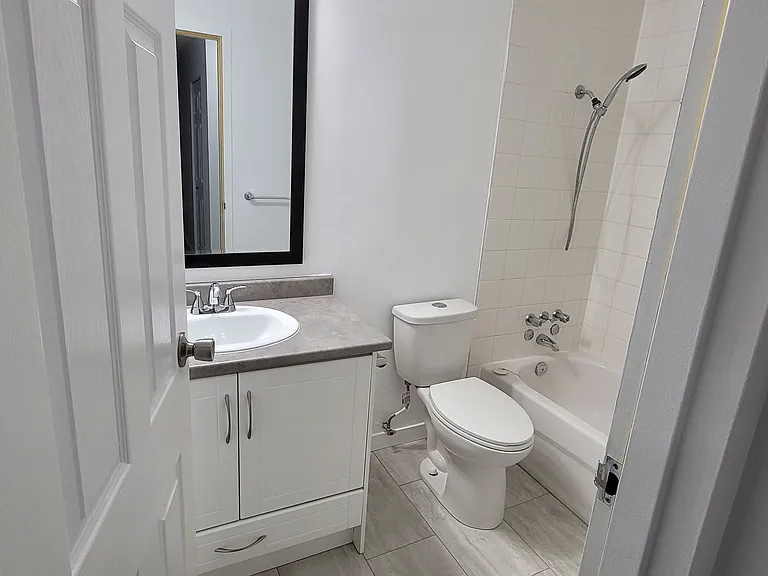 274 W 2nd St #207 — Photo 16