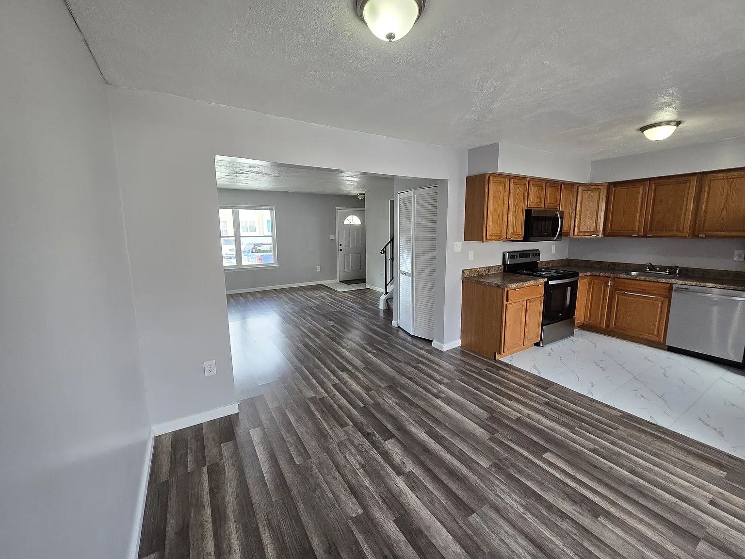 5806 Folgate Ct photo 1