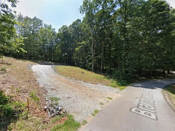 207 Brandywine Dr, Westminster, SC 29693