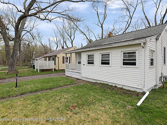 3rd image of 3523 Parkway Dr