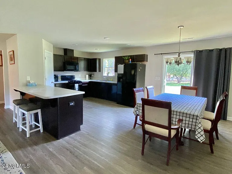 146 Wooster Rd — Photo 3