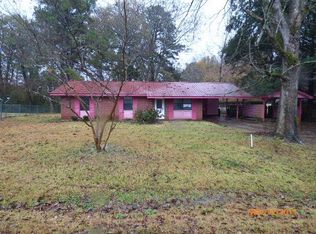 78 Pineview Dr, Natchez, MS 39120