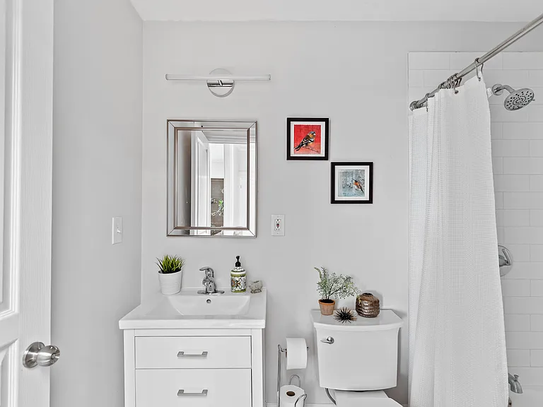 11 Hill St #2 — Photo 3