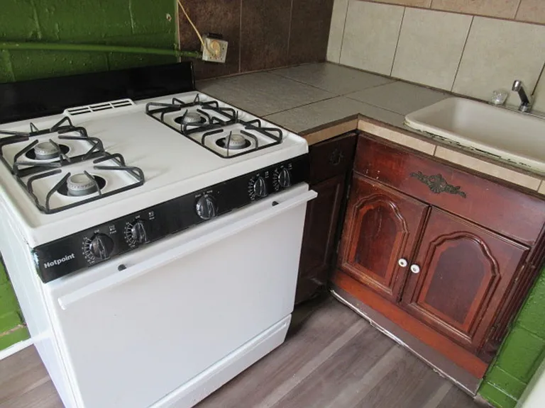 806 N Park St #B — Photo 13