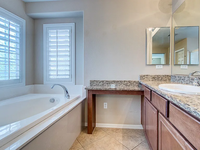 960 Contadero Pl — Photo 23