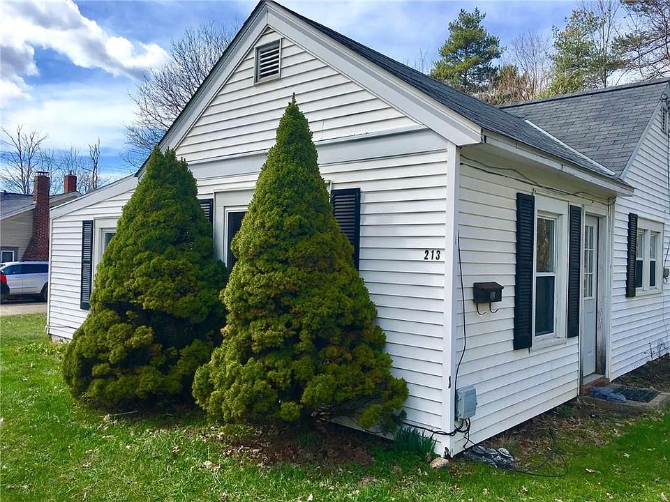 1st image of 213 Waterford St