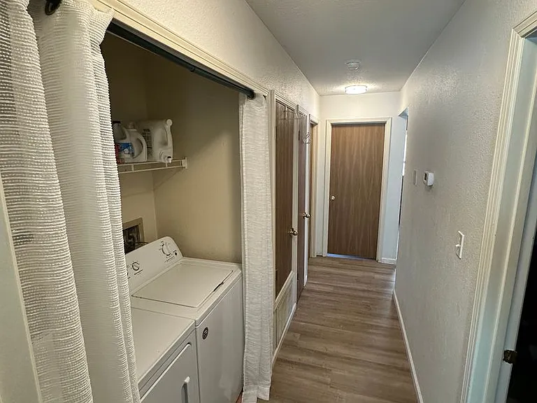 4515 Zirconia Dr NE — Photo 11