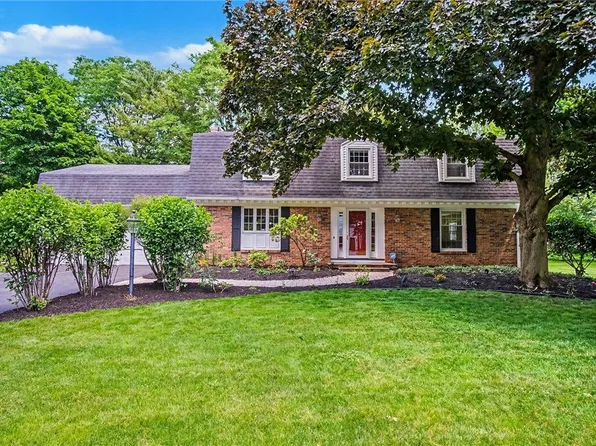 26 S Ridge Trl, Fairport, NY 14450