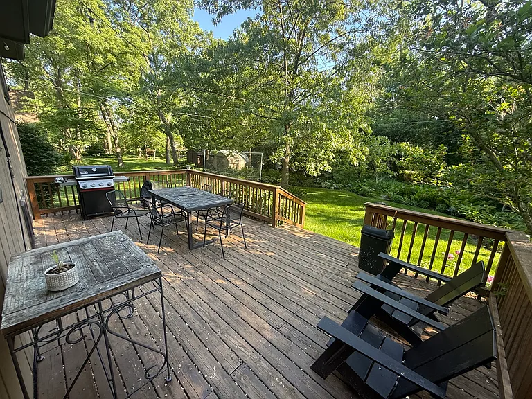 26W029 Hazel Ln — Photo 12