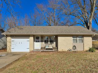 535 E Whiteside Street, Springfield, MO 65807