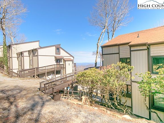 2nd image of 220 Northridge Road #25