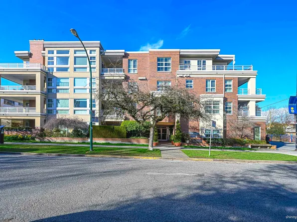 2105 W 42nd Ave #201, Vancouver, BC V6M 2B7