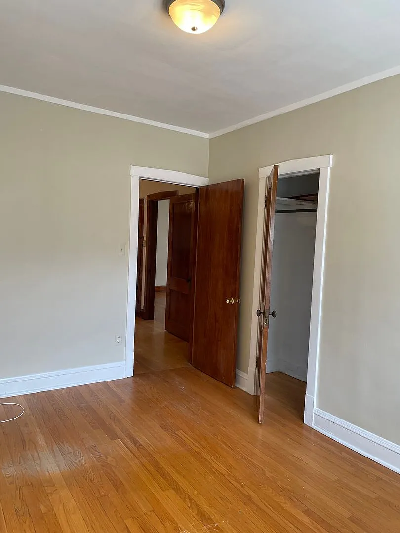 3906 N Lockwood — Photo 3