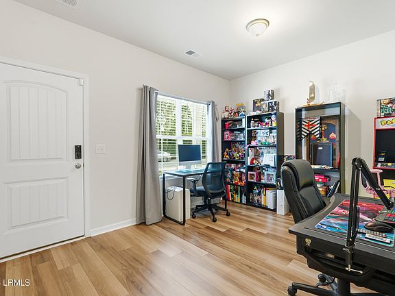 5th image of 91 Chestnut Street
