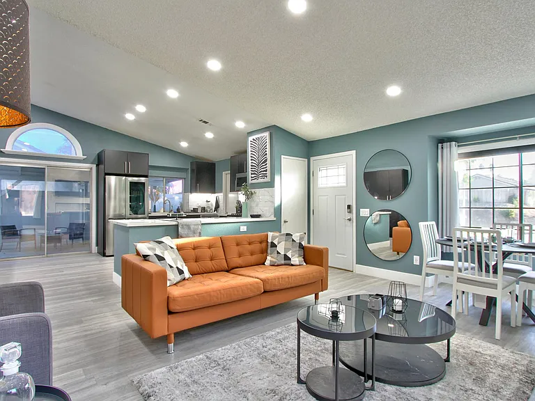 27086 Winchester Creek Ave — Photo 6