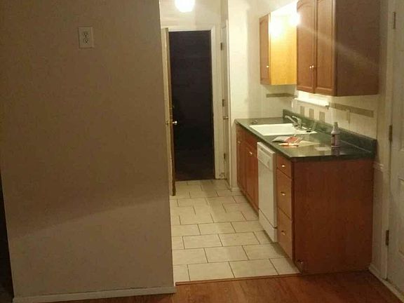 2nd image of 3413 Teckla Blvd
