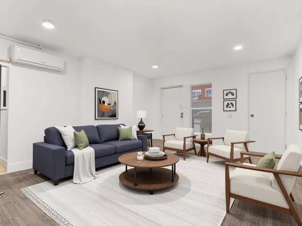 1042 Hall Place image 13 of 15