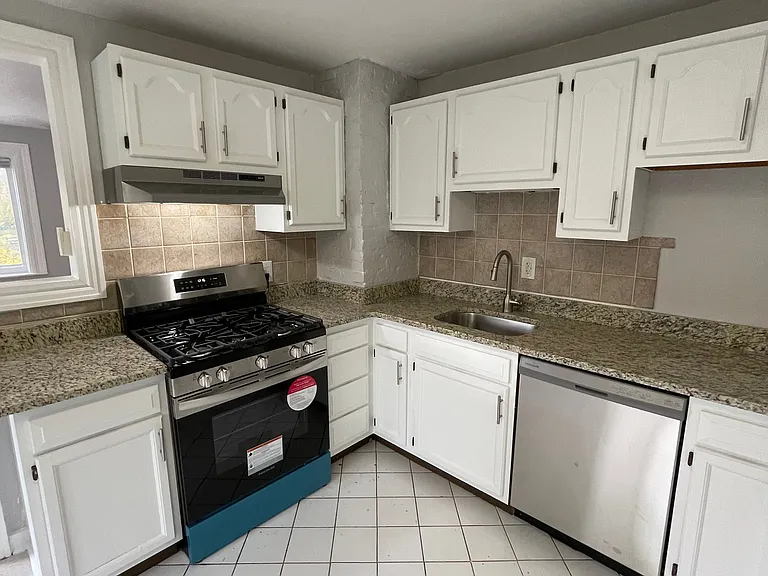 2404 S 18th St #2 — Photo 6