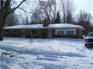 6303 Short Cut Rd, Marine City, MI 48039