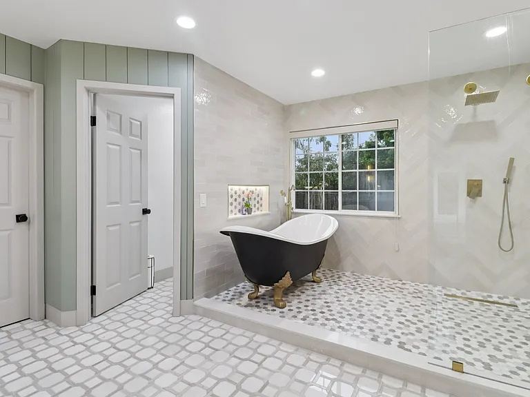 43 Corte Maria Ave — Photo 15