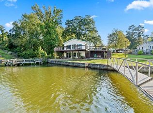 212 Agnew Rd, Greenwood, SC 29649