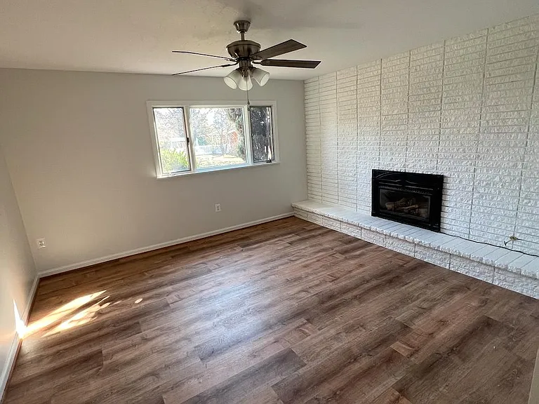 101 Donna Cir — Photo 6