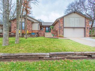 1913 Singingwood Rd, Edmond, OK 73013