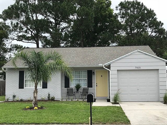 7615 Como Drive