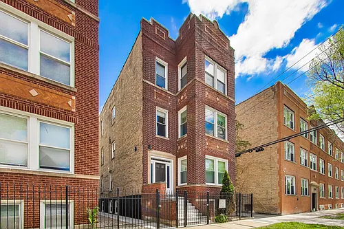2615 N Hamlin Ave #1 Photo 1