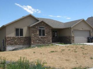 1314 S Lukas Ln, Saratoga Springs, UT 84045