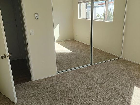 3rd image of 1933 Hornblend St APT 20