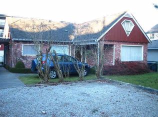 15297 17th Ave, Surrey, BC V4A1T8