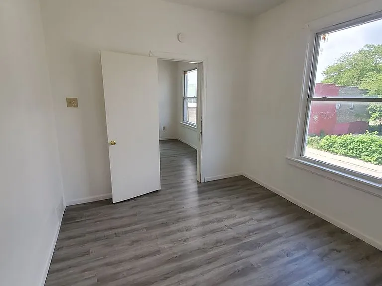 2508-2508A N 35th St. (Duplex) — Photo 9