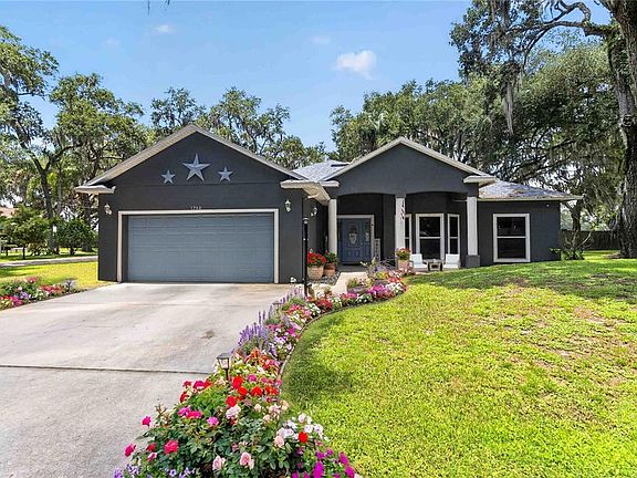 2nd image of 1260 PECAN STREET