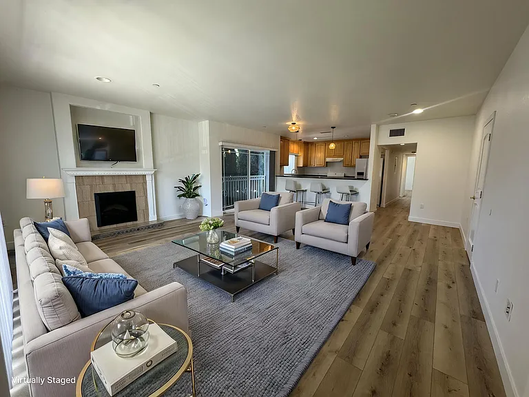 4077 Inglewood Blvd — Photo 1