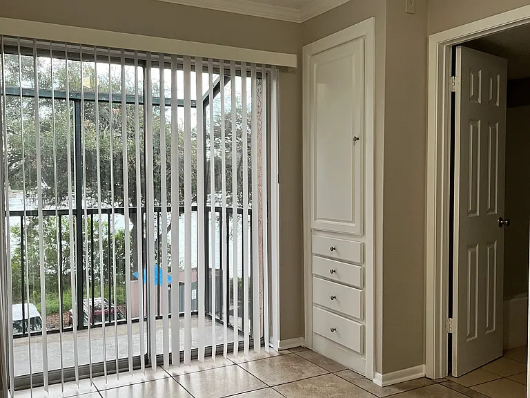 121 Oyster Bay Cir #360 — Photo 10